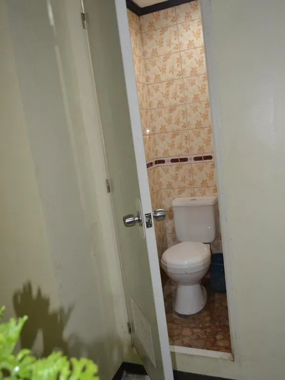 Berlay Backpackers And Tourists Inn Davao Hostel