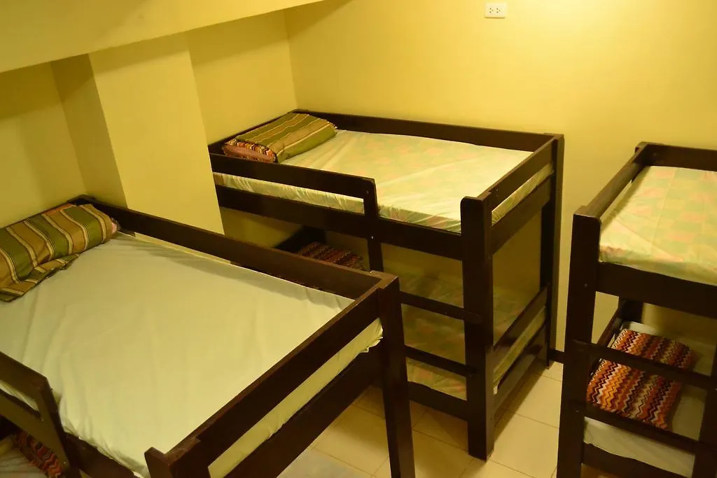 Berlay Backpackers And Tourists Inn Davao Hostel